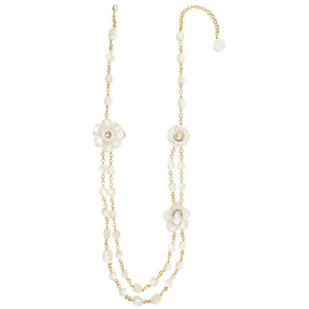 Della Necklace in Nacre