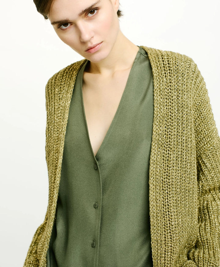 Momoni Aiwe Cardigan in Corn Cob Stitch Verde - Mildred Hoit