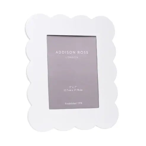 Scalloped 5x7 Picture Frame in White - Mildred Hoit
