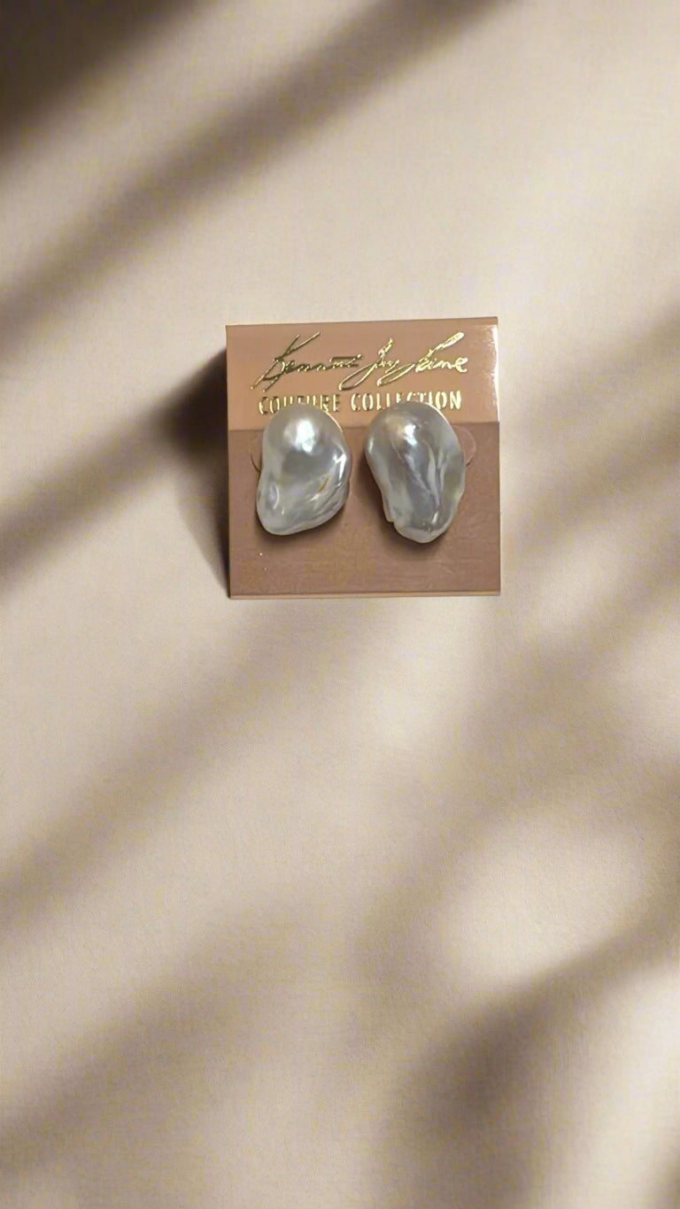 Kenneth Jay Lane White Baroque Pearl Earring