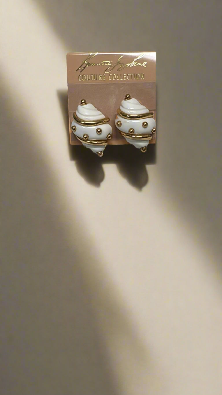 Kenneth Jay Lane White with Gold Dots Small Shell Clip Earring