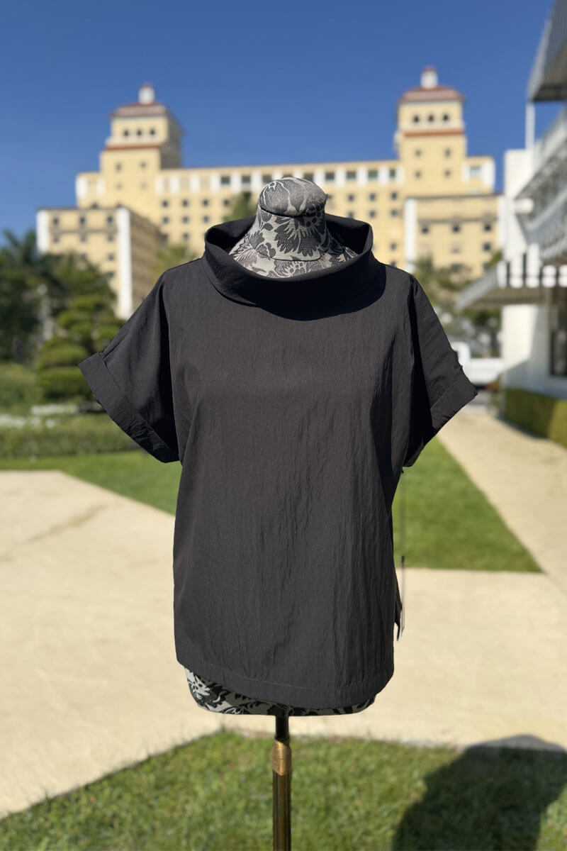 Maggie Top in Black - Mildred Hoit
