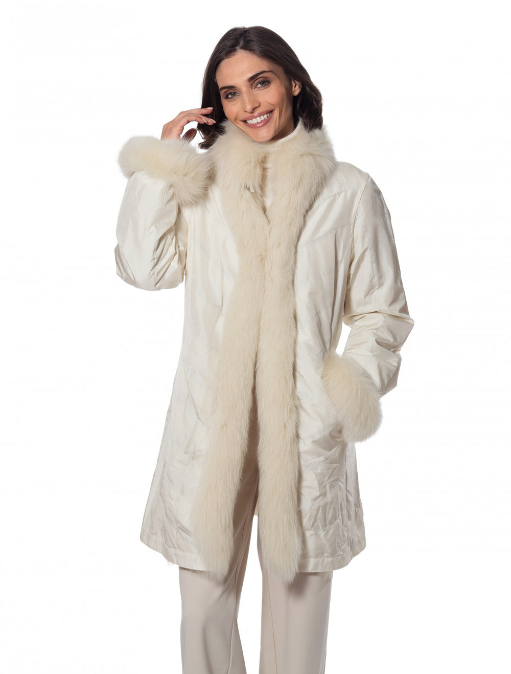 Genuine Chevron Fox Fur Reversible Coat With Travel Bag in in White - Mildred Hoit