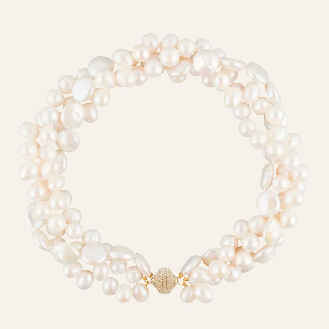Clara Pearl Necklace
