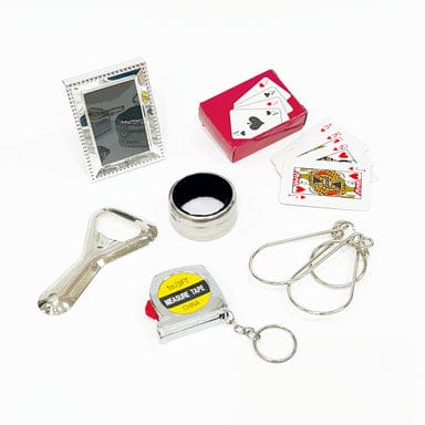 Caspari Holly And Fretwork Celebration Crackers - Mildred Hoit