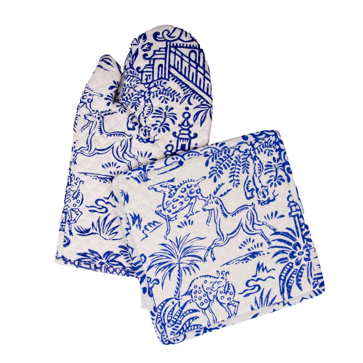Pagoda Toile Blue & White Oven Mitts And Pot Holders Set - Mildred Hoit
