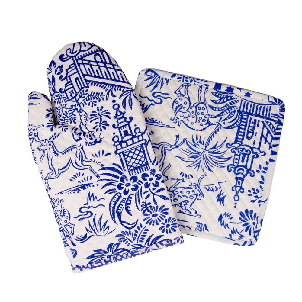 Pagoda Toile Blue & White Oven Mitts And Pot Holders Set - Mildred Hoit