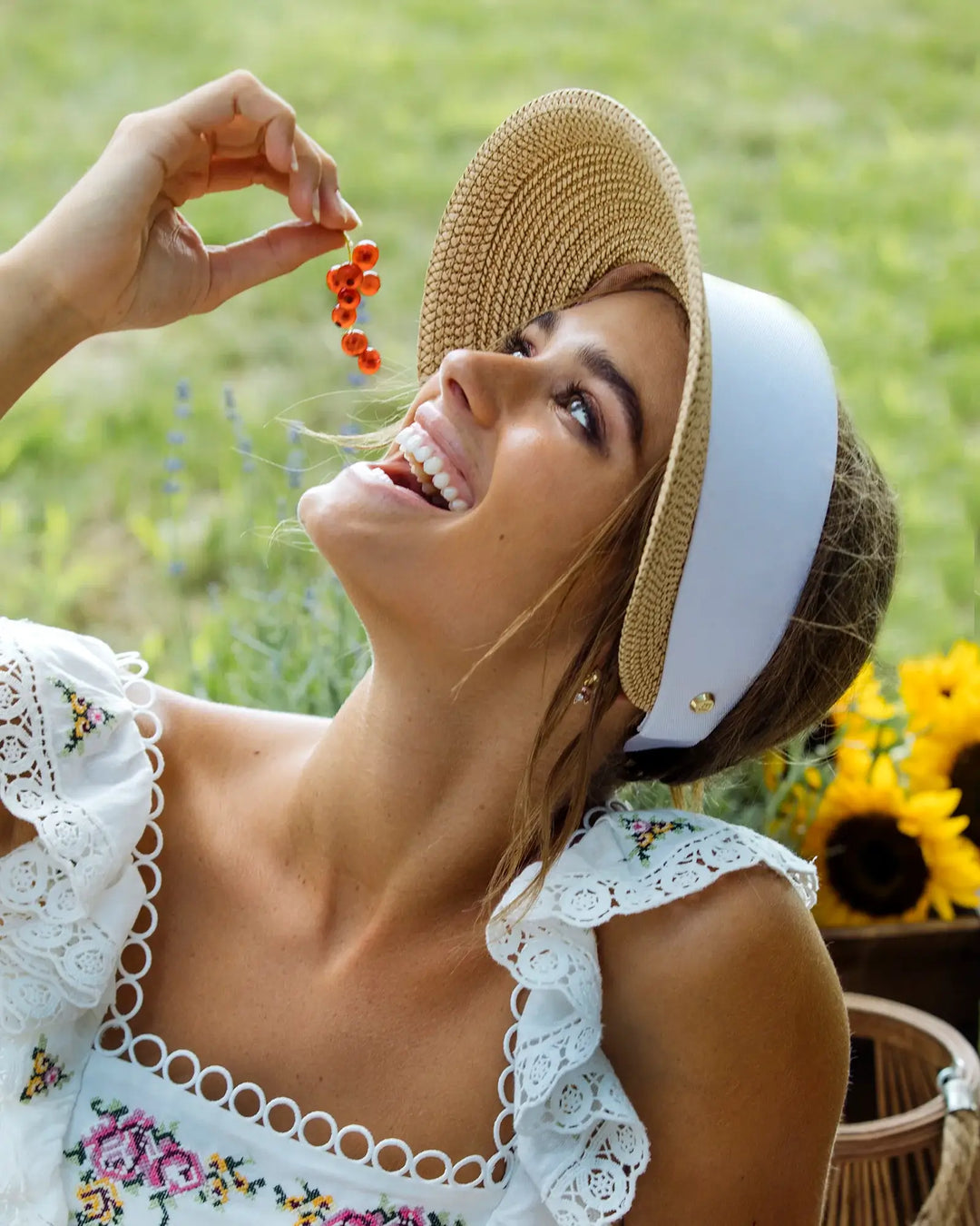 Eric Javits Champ Visor in Peanut & White - Mildred Hoit