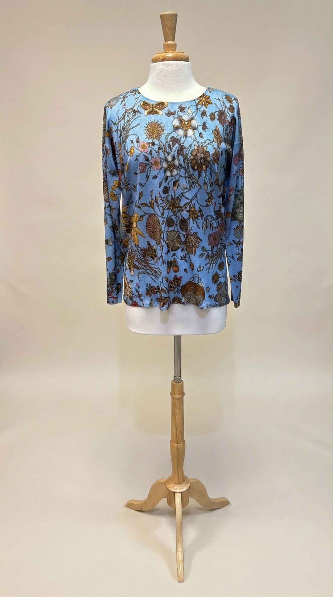 Richard Grand Shells on Sky Sweater - Mildred Hoit