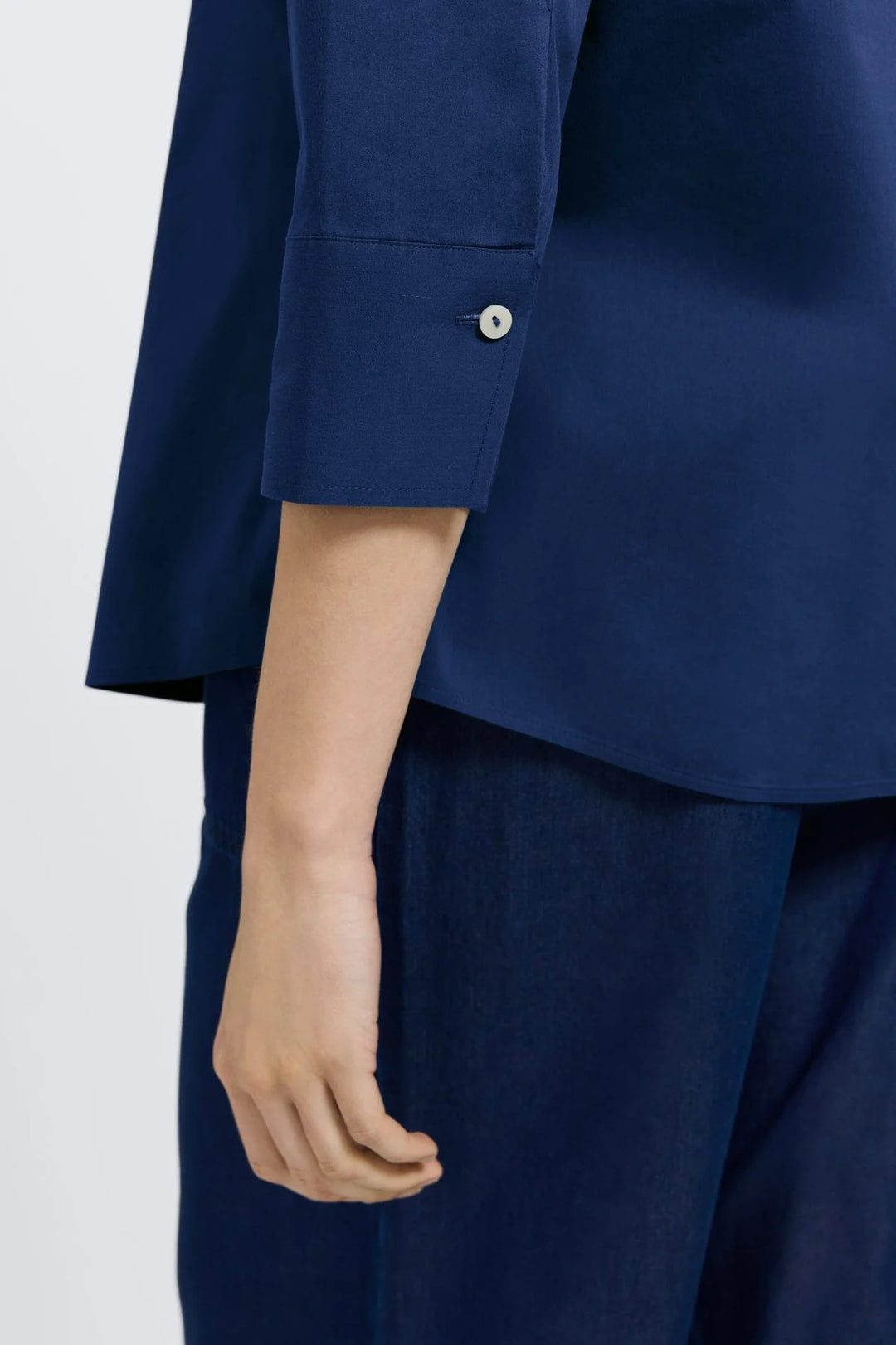 Foxcroft Mary Shirt in Navy