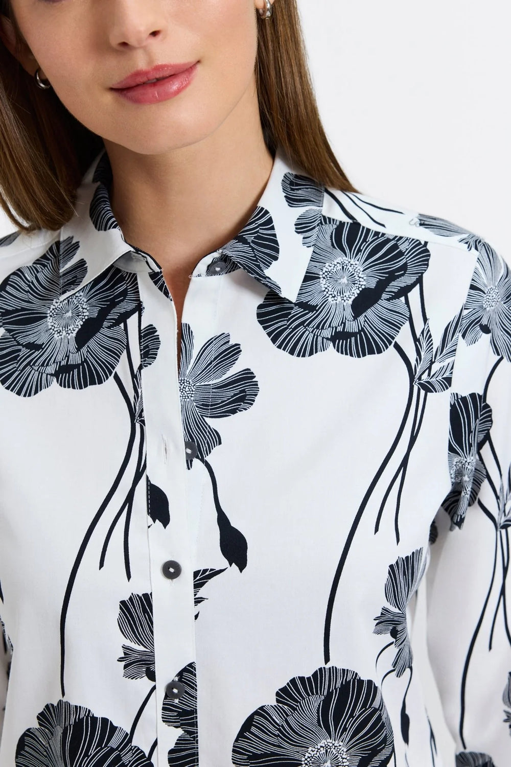 Foxcroft Margie Shirt in White & Black Poppy Print - Mildred Hoit
