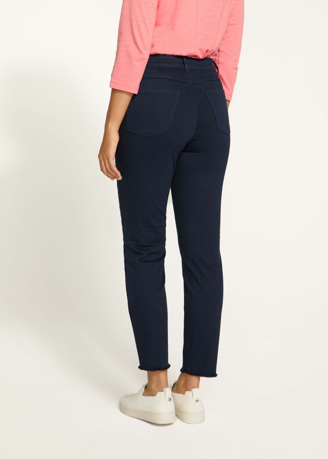 Olivia Slim Ankle Pant in Navy