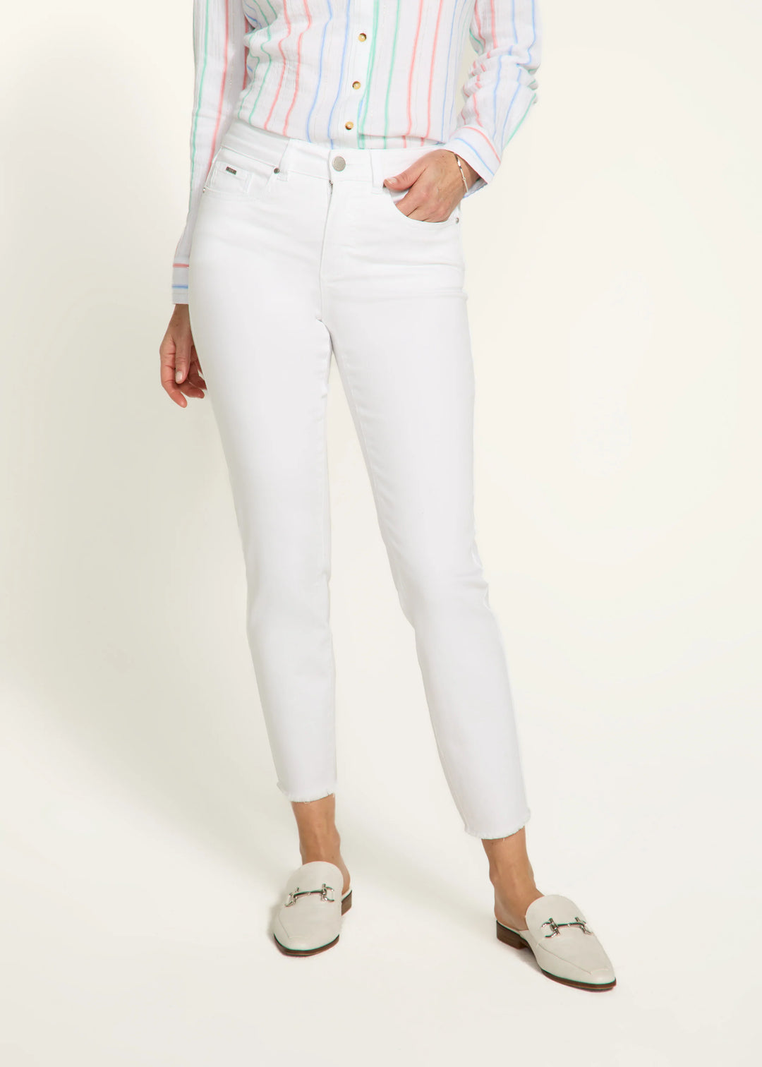 Olivia Slim Ankle Pant in White - Mildred Hoit