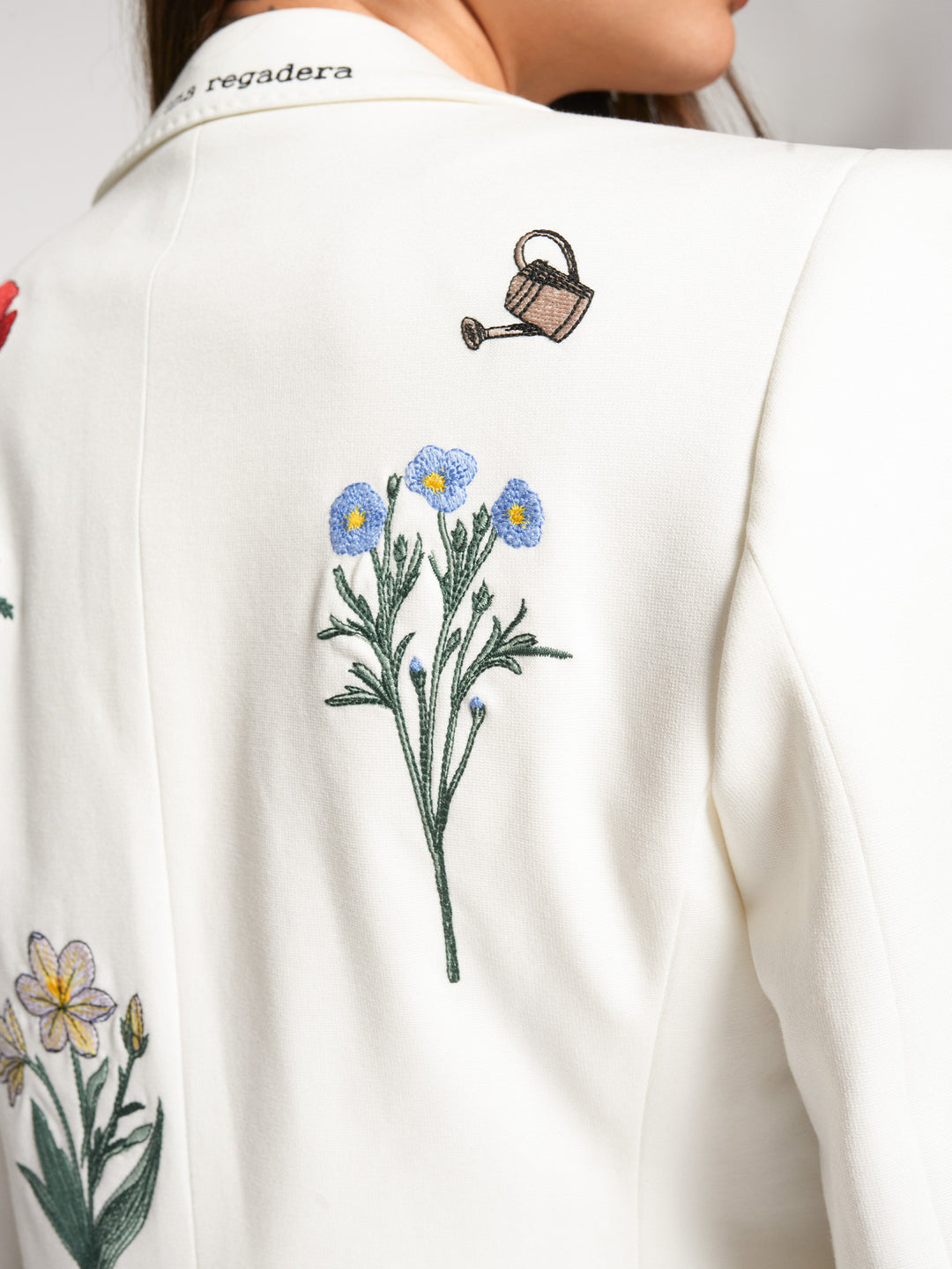 Vilagallo White Blazer with Embroidered Flowers - Mildred Hoit