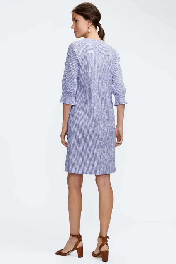 Foxcroft Alicia Crinkle Jacquard 3/4 Sleeve Dress in White & Blue - Mildred Hoit