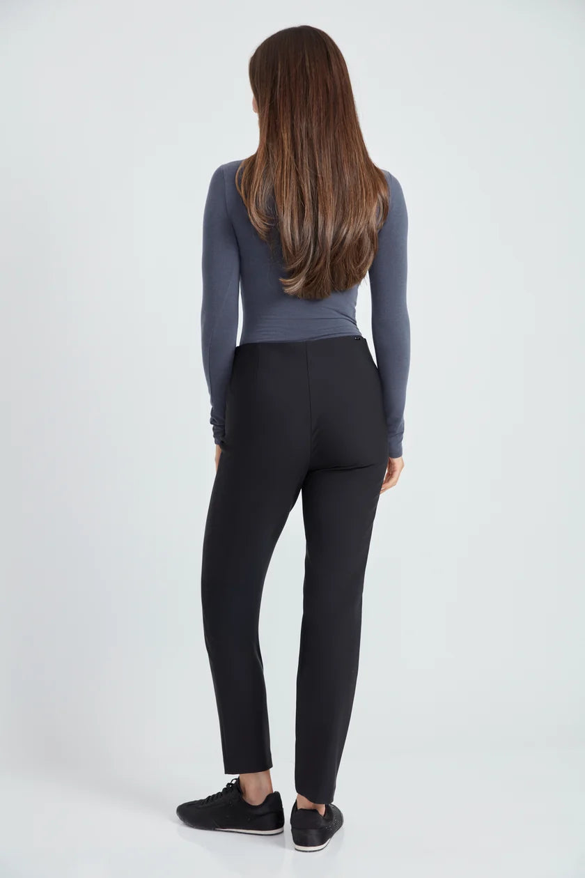 Up! Slim Leg Pant in Black