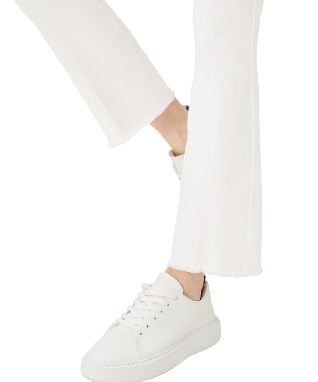 Brax Shakira Pant in White - Mildred Hoit
