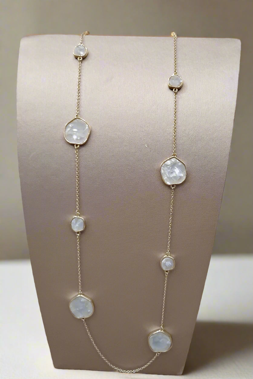 Mother of Pearl Disc Necklace - Mildred Hoit