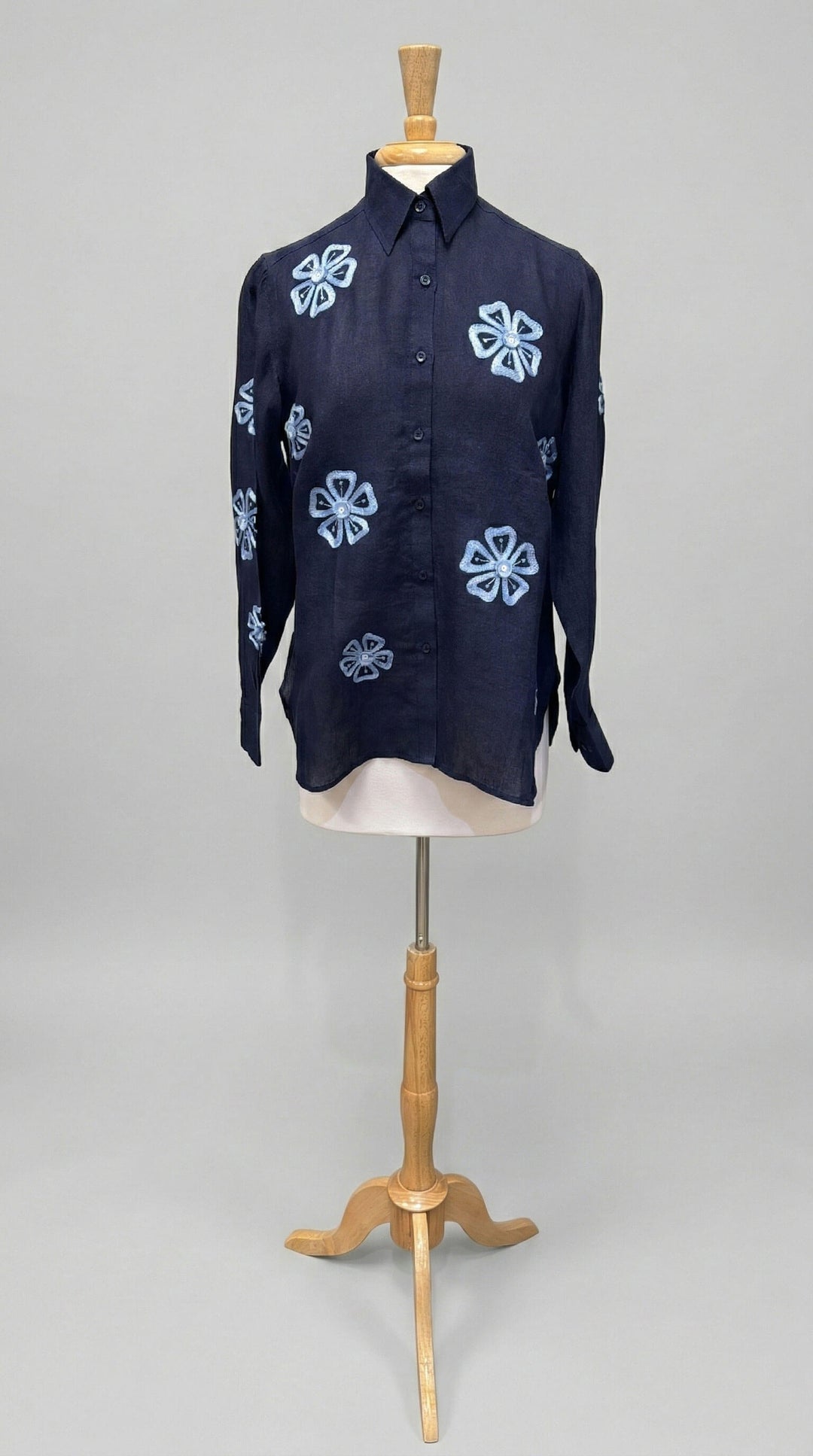 Bella Tu Karin Linen Shirt in Navy - Mildred Hoit
