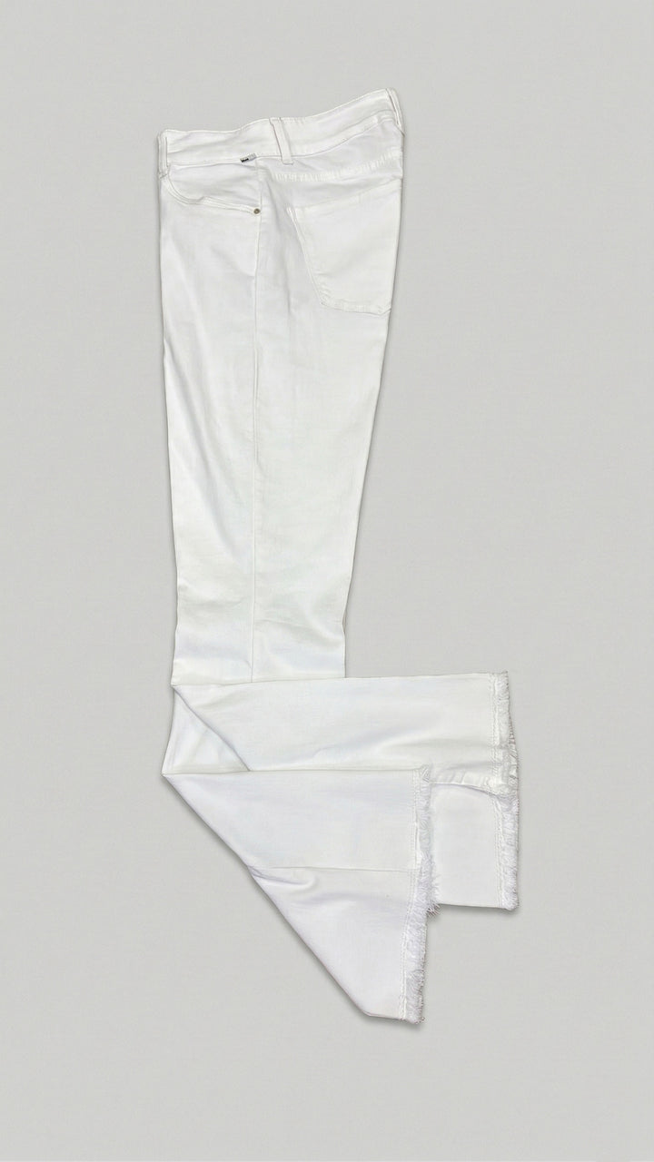 Brax Shakira Pant in White - Mildred Hoit