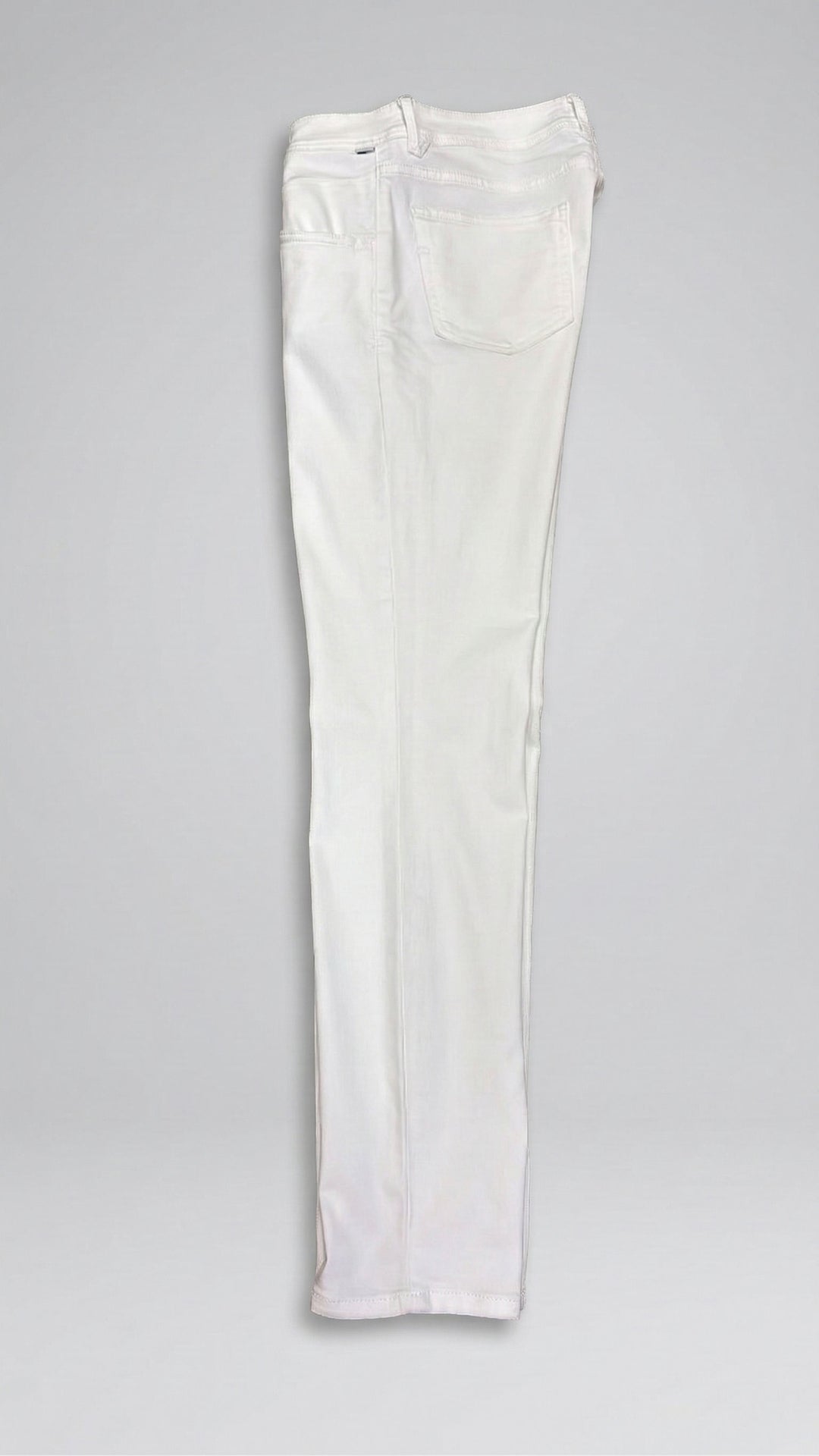 Brax Shakira Pant in White - Mildred Hoit