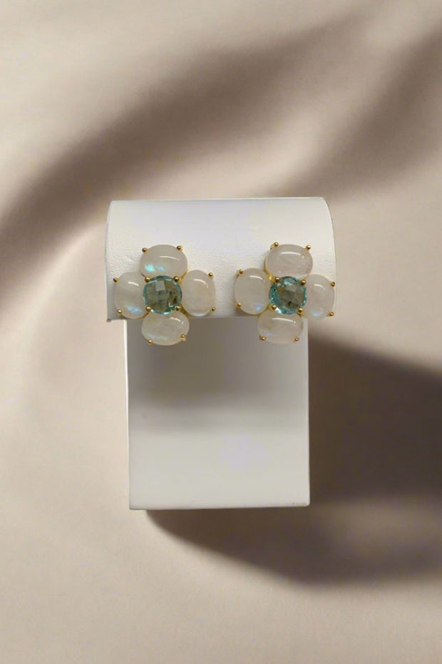 Floral Earring in White and Blue