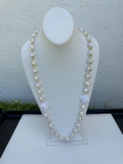 Pearl with White Clover Long Necklace