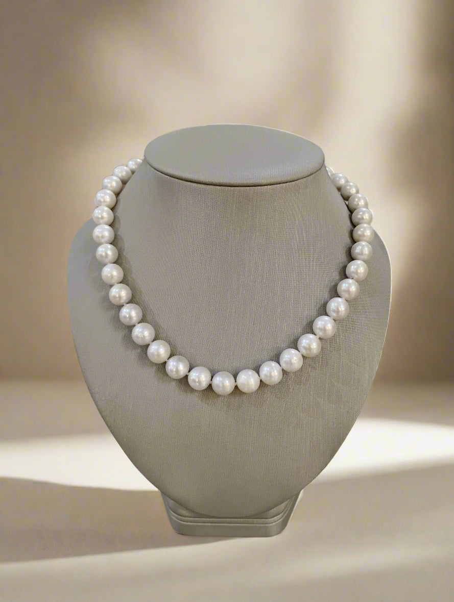 Classic Pearl Necklace - Mildred Hoit