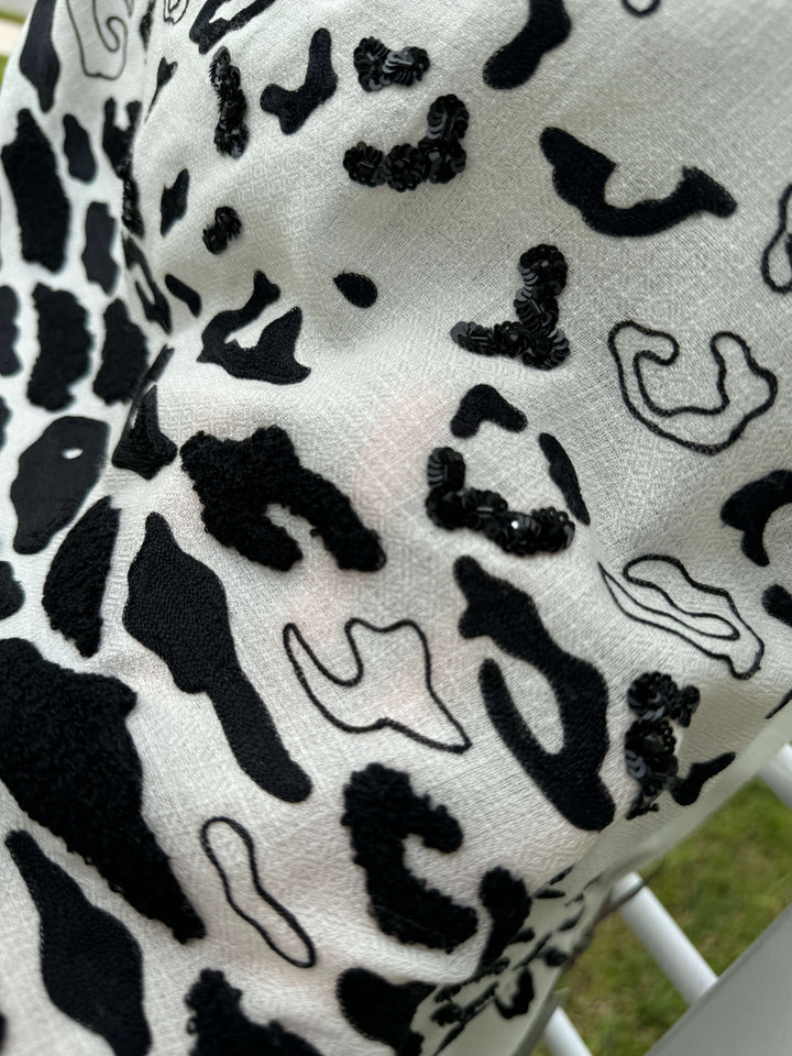 Janavi Ivory and Black Leopard Shawl