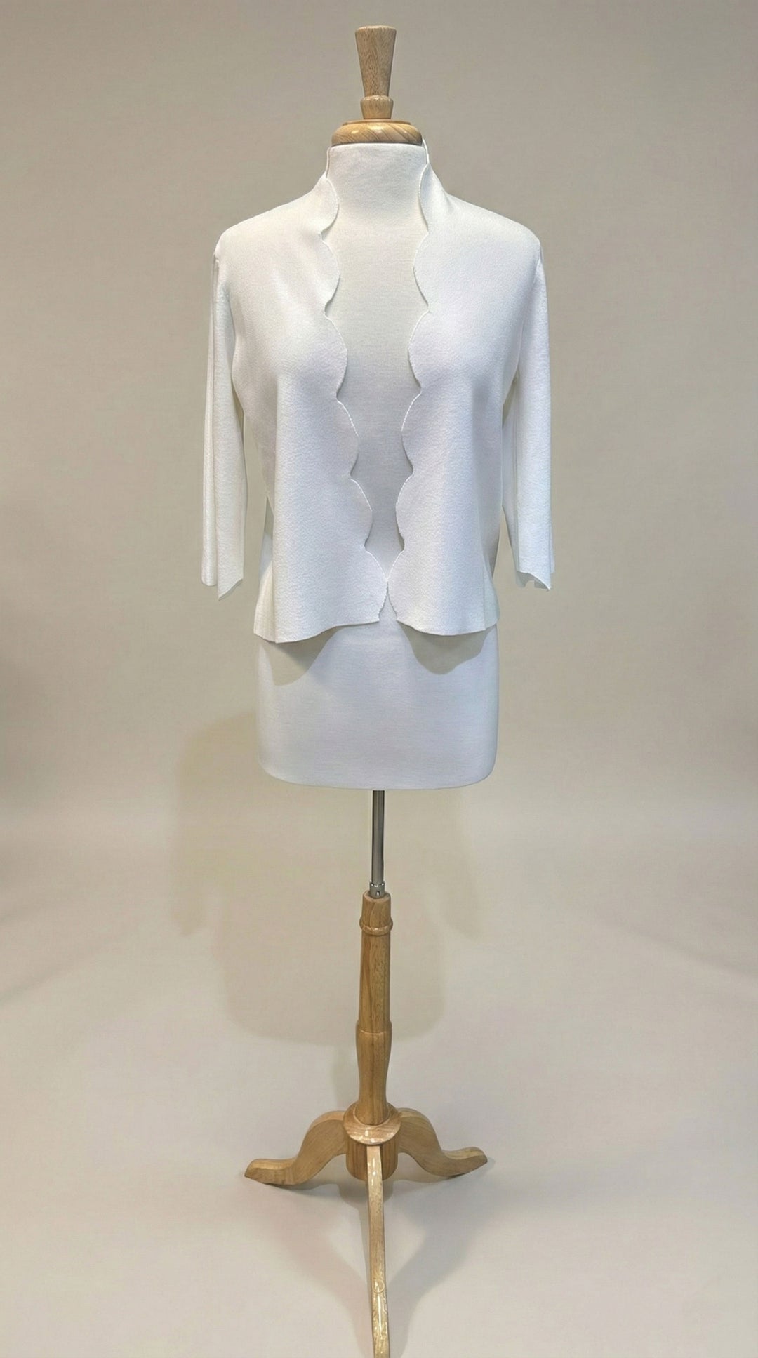 J'envie 3/4 Sleeve Scallop Jacket in White - Mildred Hoit
