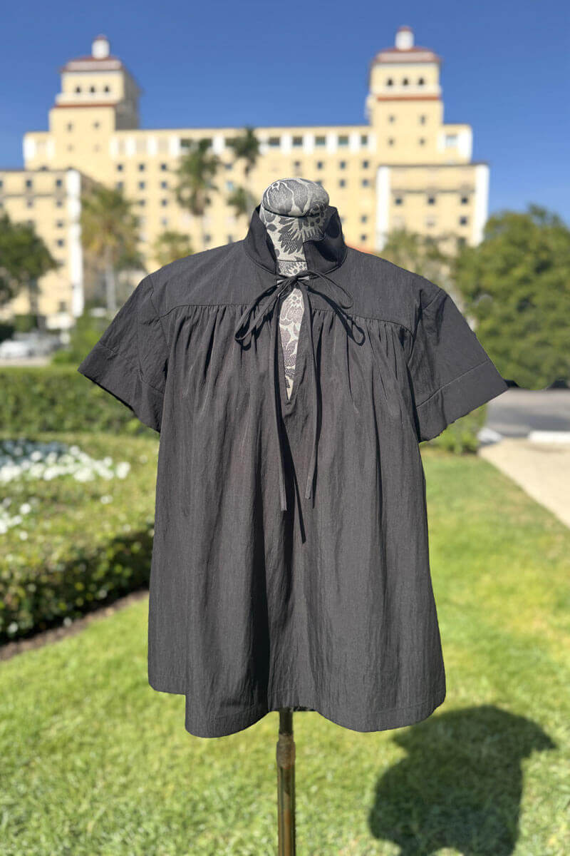 Camille Top in Black - Mildred Hoit