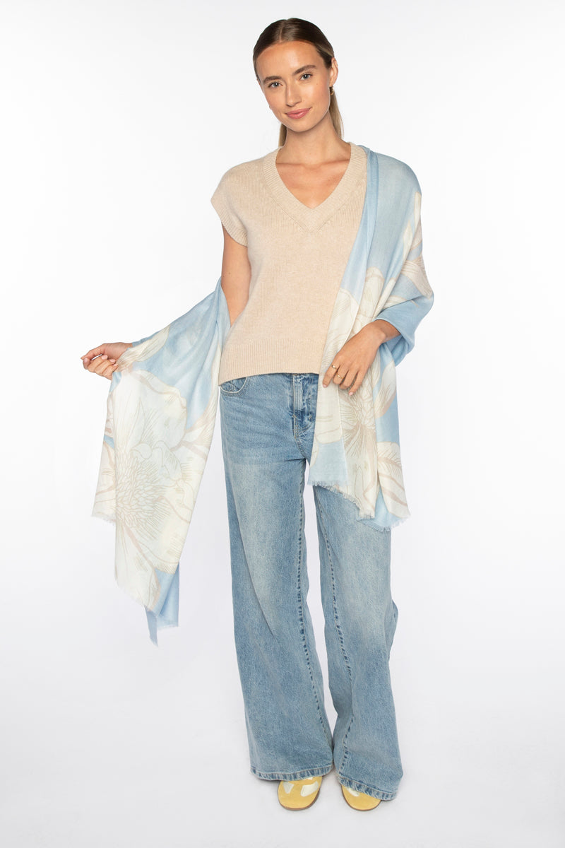 Kinross Oversized Blooms Print Scarf in Skyway - Mildred Hoit