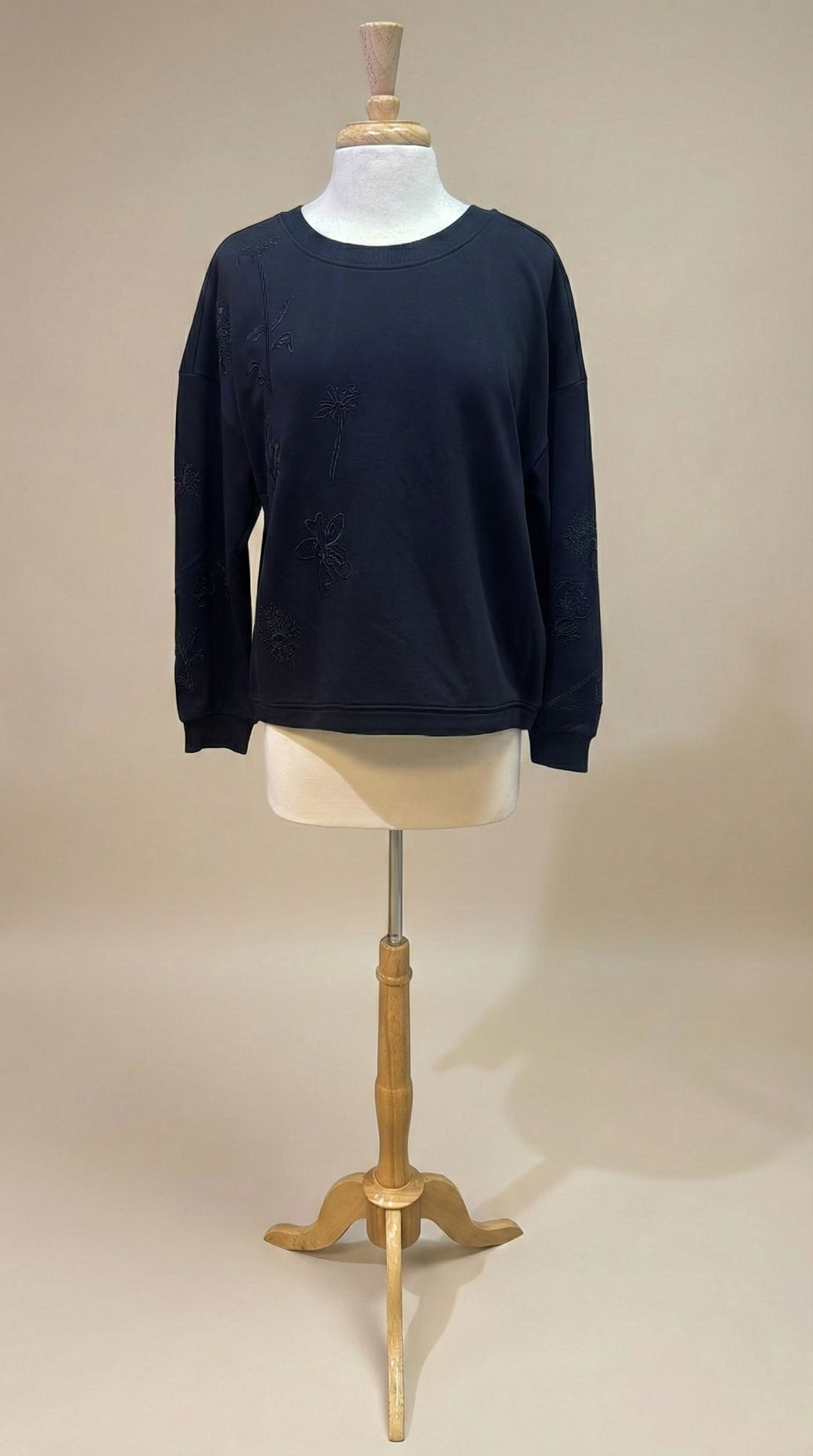 Margittes Embroidered Sweatshirt in Navy - Mildred Hoit