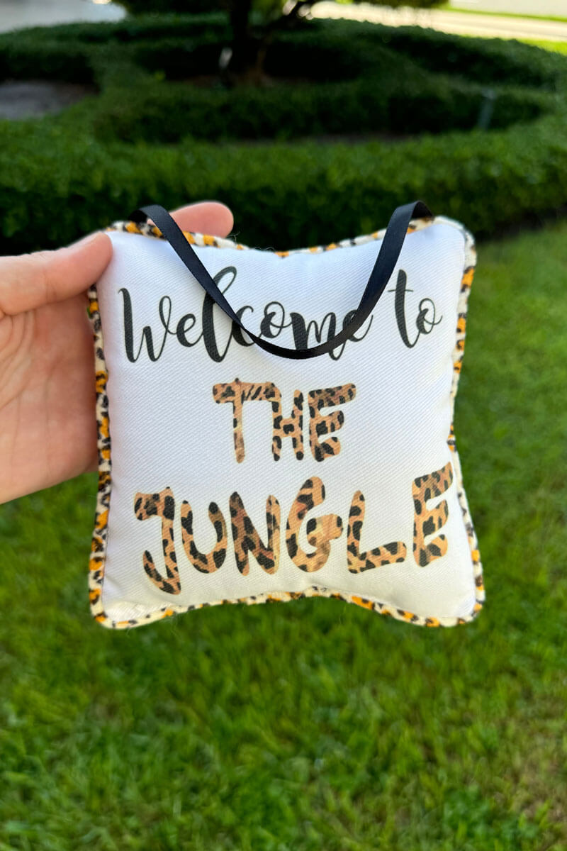 Hanging Door Pillow "Welcome to the Jungle"