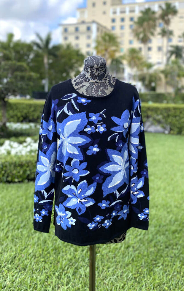 Richard Grand Cashmere with Blue Flowers
