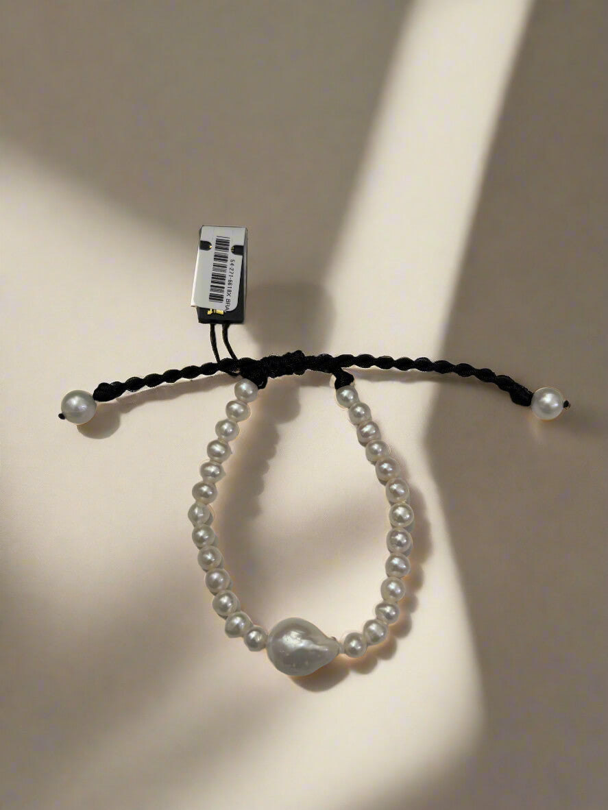 Single Strand Pearl Bracelet - Mildred Hoit