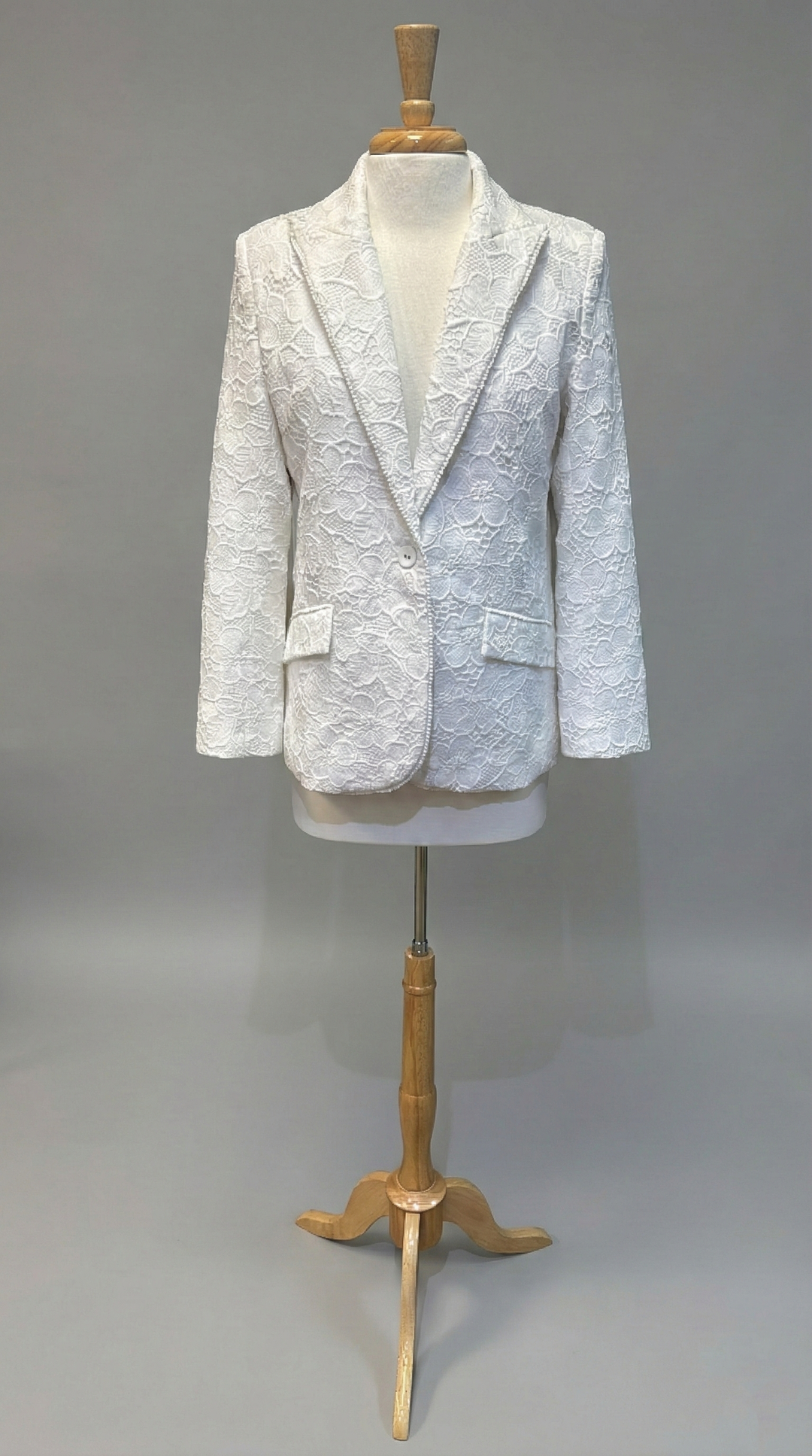 Riley White Jacket - Mildred Hoit