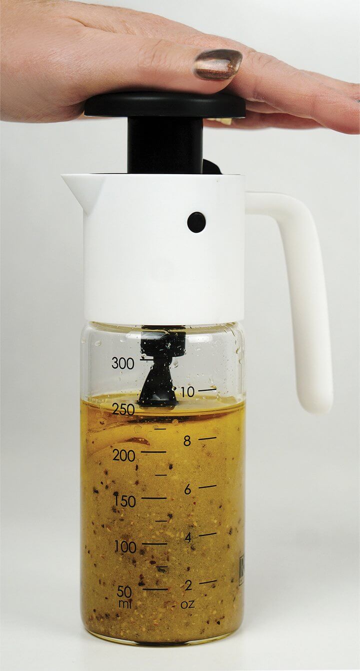 Salad Dressing Mixer