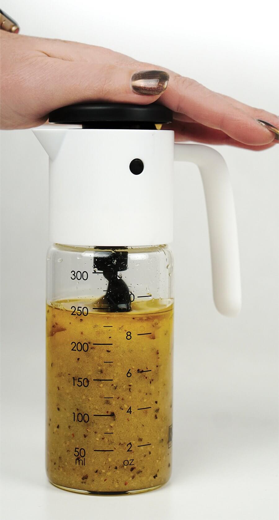 Salad Dressing Mixer