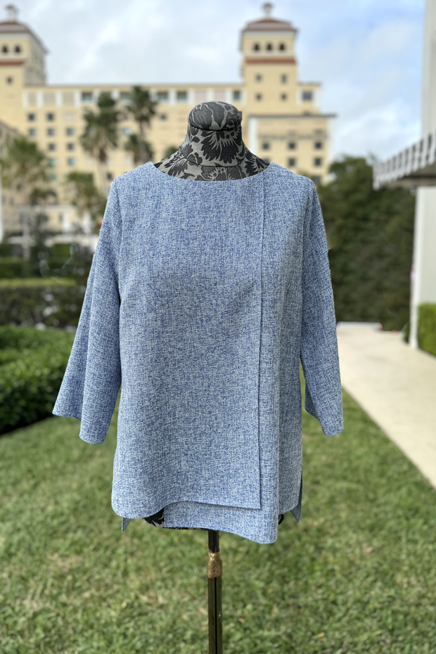 Emmelle Layered Front Textured Tunic in Blue