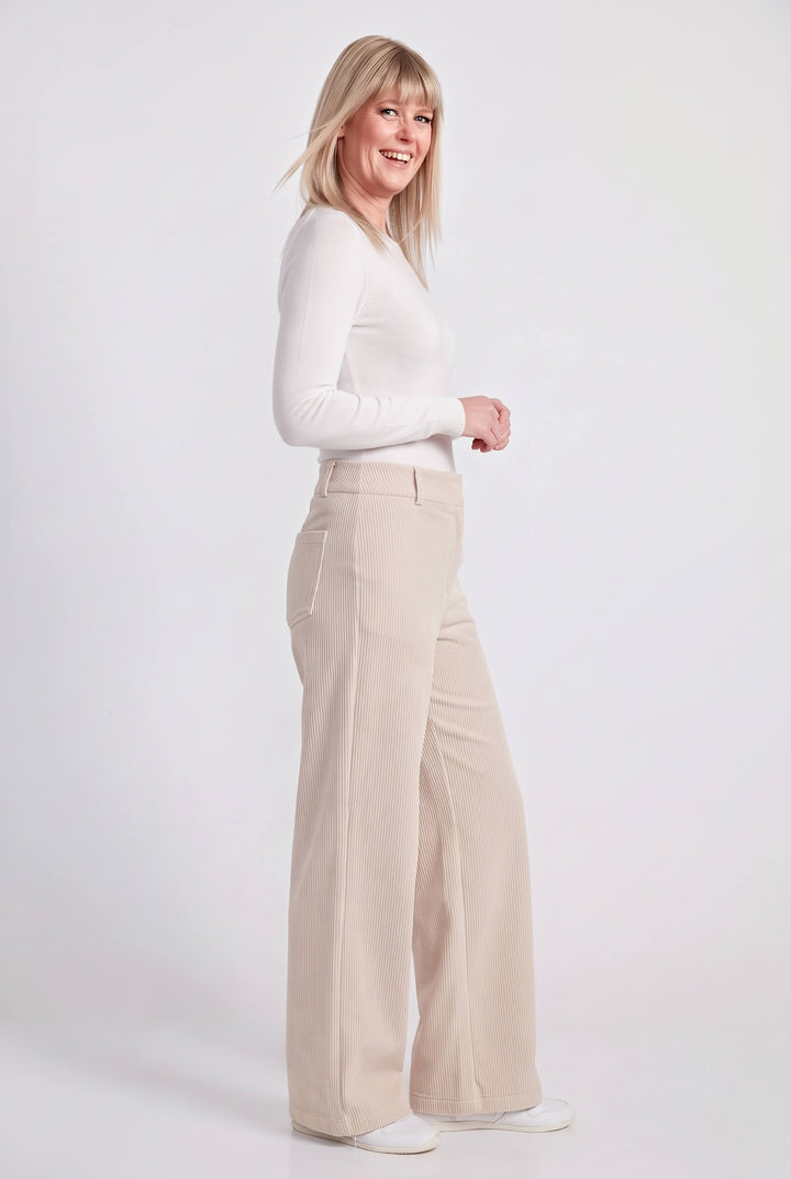 Up! Wide Leg Pant with Pocket in Cream
