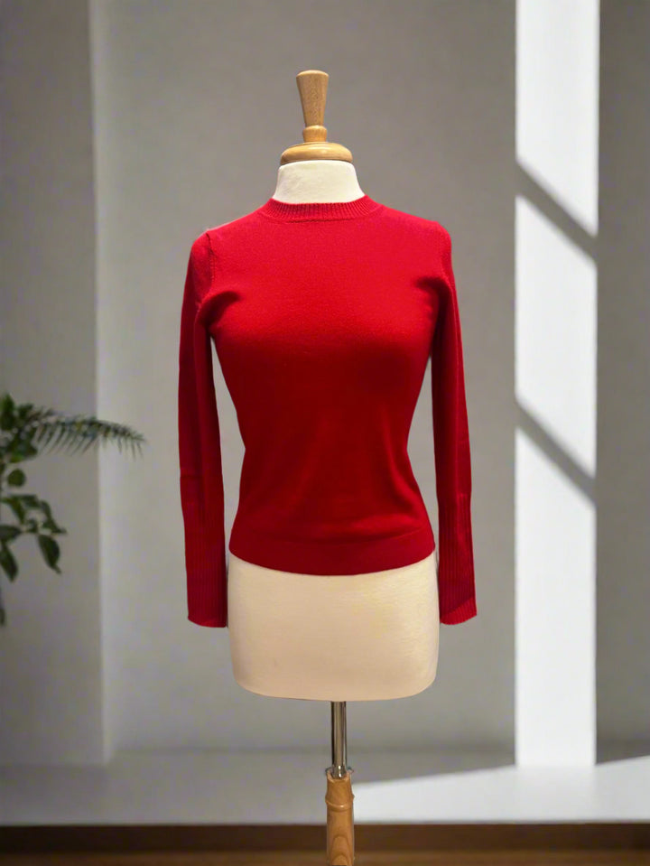 Kinross Cashmere Crewneck in Crimson