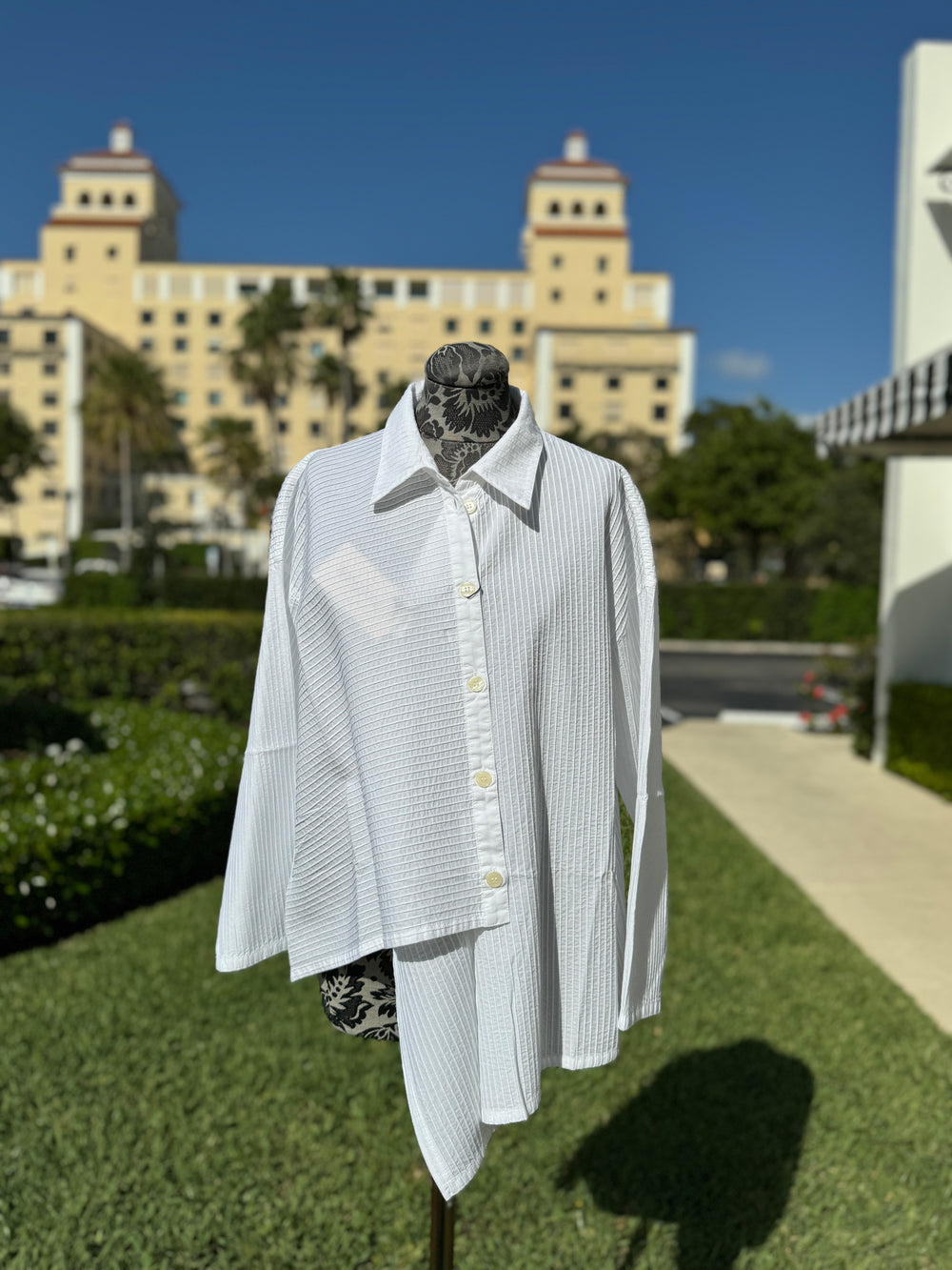 Yacco Maricard Asymmetric Lawn Shirt in White - Mildred Hoit