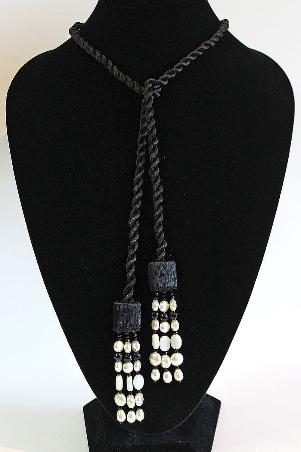 Boks and Baum Gabrielle Necklace Black with White Pearls - Mildred Hoit