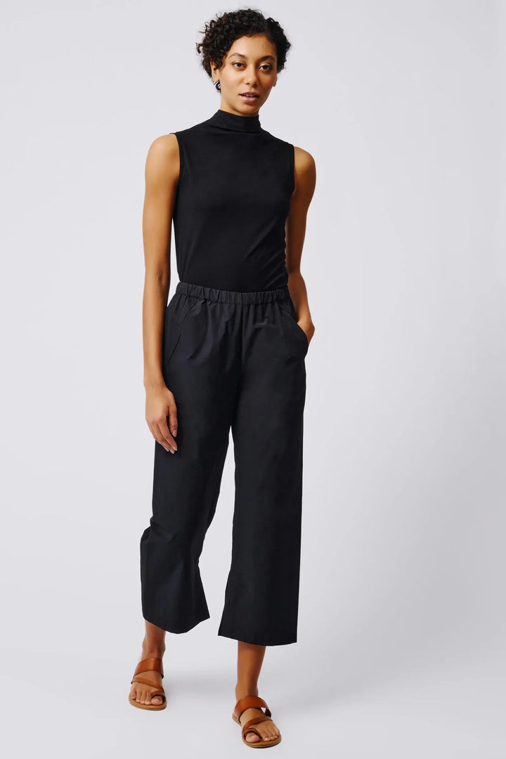 Split Hem Capri in Black - Mildred Hoit